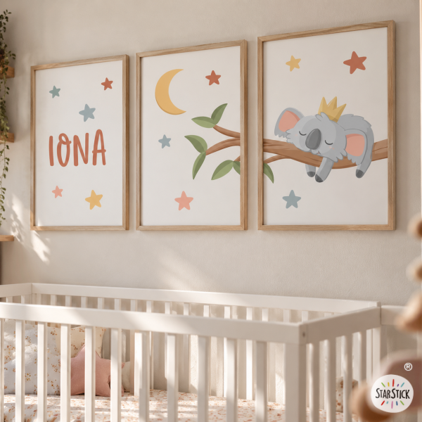 3 Quadres infantils - koala dormint a la branca - Decoració personalitzable per a nadons