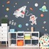 Wall sticker for boys and girls - Astronaut in space - Children's decoration