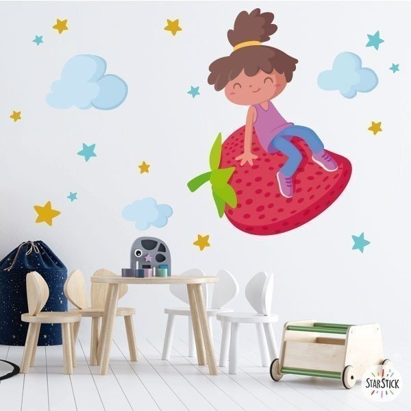 Nena amb una maduixa - Decoració mural per a menjadors escolars - Vinils infantils