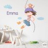 Vinilo infantil personalizado con nombre, ideal para decorar habitaciones de bebés y niños.