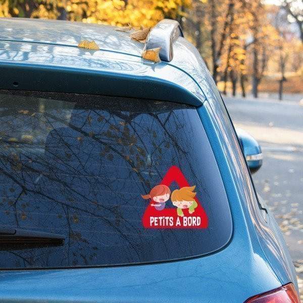 Petits a bord – Enganxines en català per a cotxes