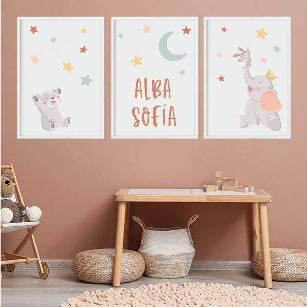 Cuadros decorativos personalizados para bebé. Animales tocando la luna