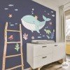 Vinilos infantiles - La ballena reina bajo del mar - Decoración para bebés