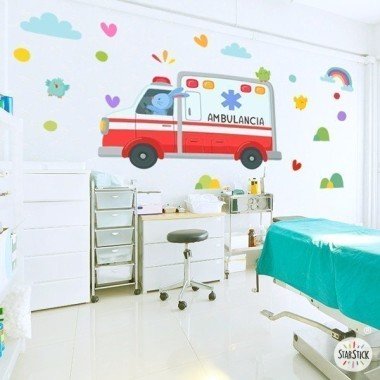 Ambulància amb conillet - Vinils decoratius per a centres sanitaris