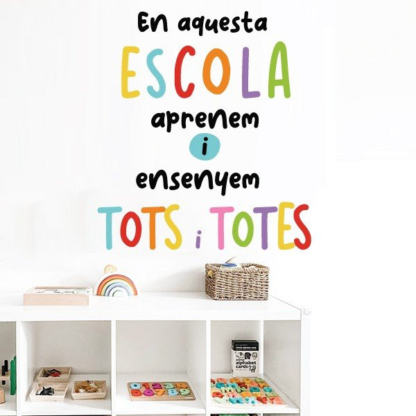 ¡Elige idioma! En esta escuela aprendemos tod@s - Vinilos decorativos estilo Montessori