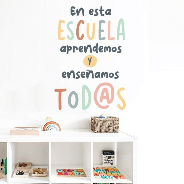 ¡Elige idioma! En esta escuela aprendemos tod@s - Vinilos decorativos estilo Montessori