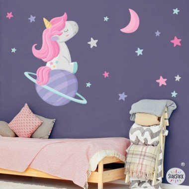 Vinilo infantil para niñas – Unicornio soñador - Ideas para decorar habitaciones de niñas