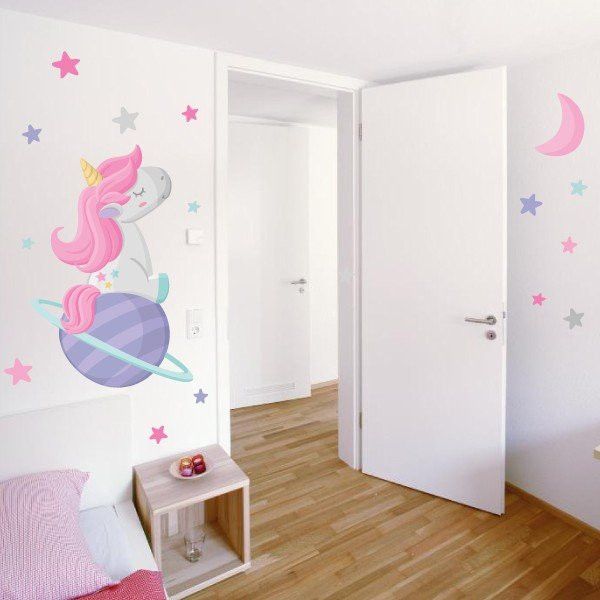 Vinilo infantil para niñas – Unicornio soñador - Ideas para decorar habitaciones de niñas