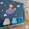 Nena amb albergínia - Decoració per a menjadors escolars