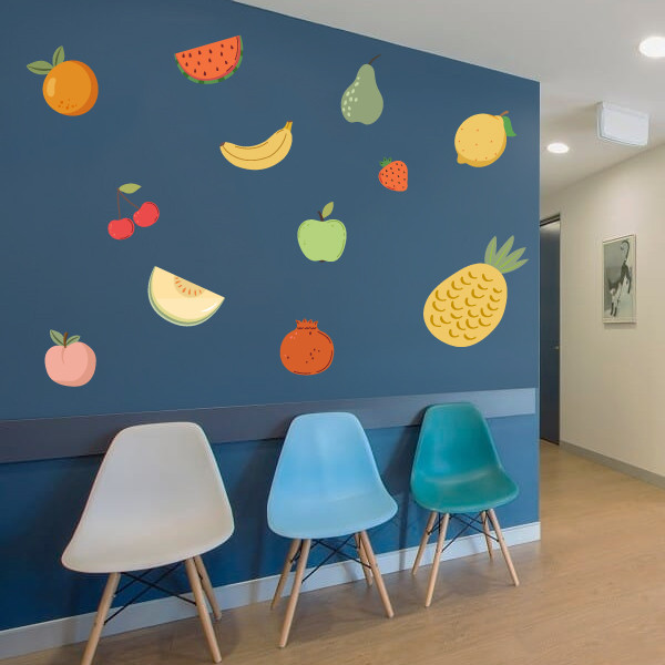 Vinil fruites - Decoració menjador escolar Montessori