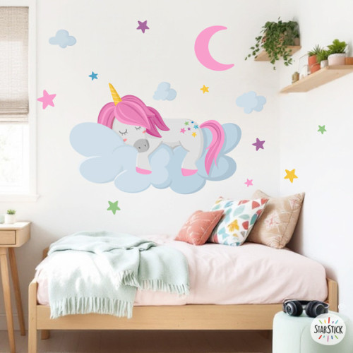Vinil infantil unicorn dormint als núvols – Decoració per a nenes i nadons