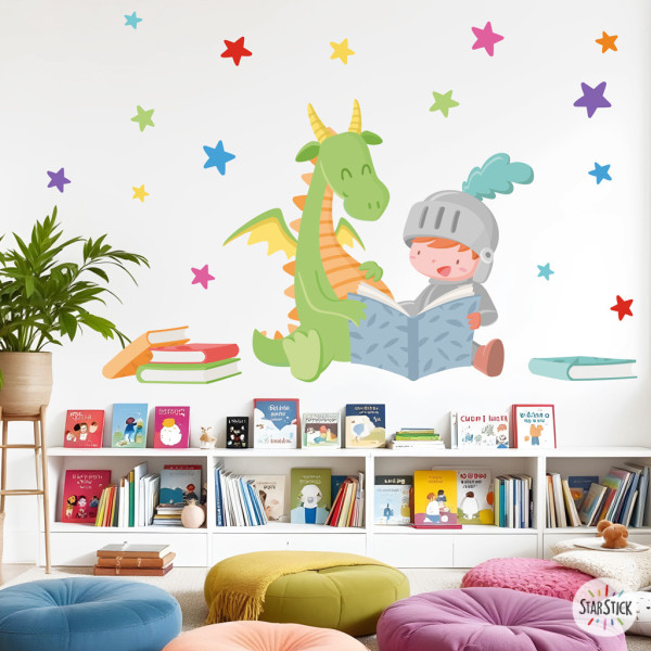 Vinilo pared Dragón y Caballero leyendo – Decoración educativa para biblioteca infantil o aula