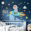 Vinilo infantil niño en cohete – Decoración pared habitación bebé