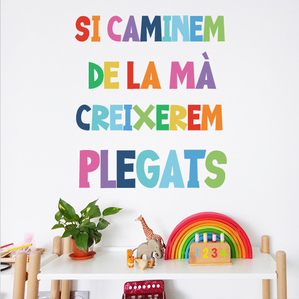 Decoració de l'aula amb vinils - Si caminem de la mà... - Tria idioma!