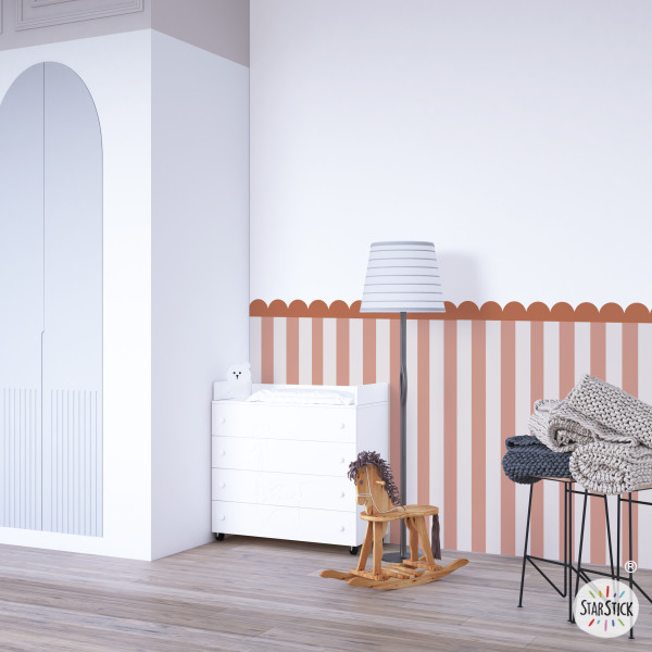Panel vinílico autoadhesivo con rayas y acabado fastoneado – Vinilo de fácil instalación para decoración moderna