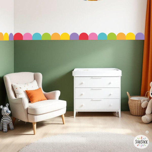 Cenefa adhesiva Arcs i Scallops de colors | Decoració de paret infantil i juvenil | Fàcil d’instal·lar