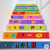 Vinils per a escales de centres educatius | HOLA | Decoració educativa