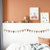 Sanefa autoadhesiva amb banderins tons Boho | Fàcil de col·locar | Decoració de parets divertida