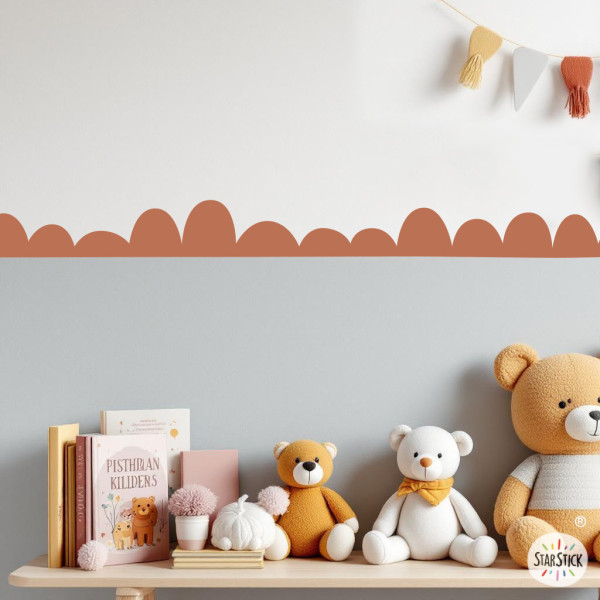Frise murale avec montagnes de différentes tailles | Autocollante et facile à poser | Décoration d’intérieur