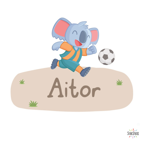 Vinilo infantil con nombre – Koala futbolista | Decoración infantil personalizada