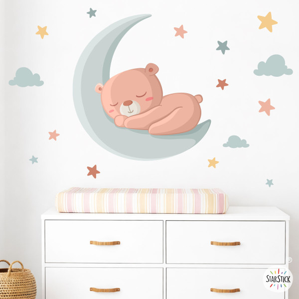 sticker mural bebe ours sur la lune avec etoiles nuages decoration chambre personnalise couleur lune prenom