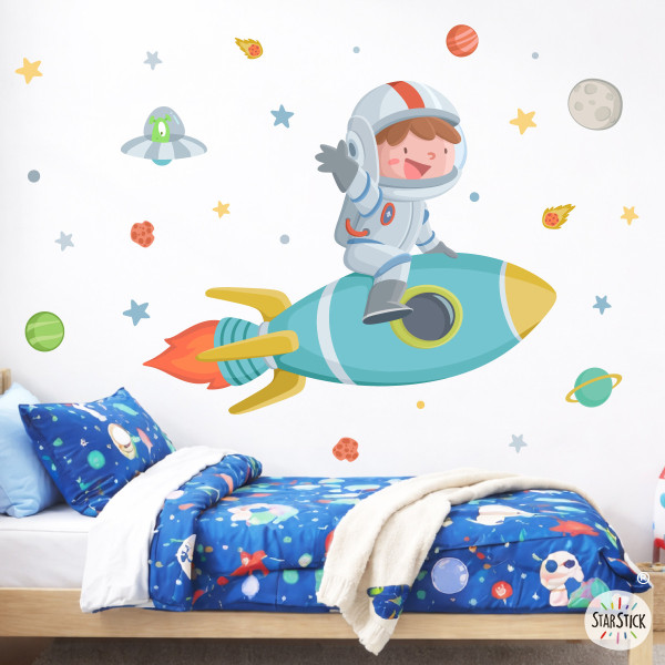 vinilos infantiles astronauta en cohete habitación bebé pegatinas pared infantiles
