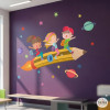 Vinilo educativo infantil  cohete lápiz con niños decoración aula escolar