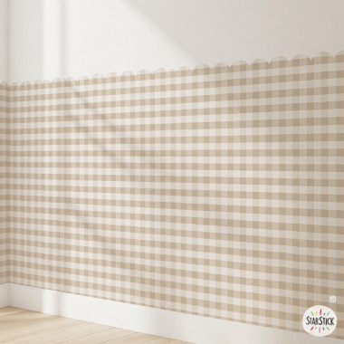 Papel vinílico de pared con diseño de cuadros vichy en formato zócalo adhesivo decorativo festoneado