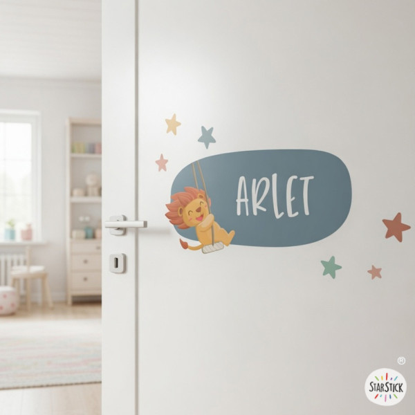 vinil infantil personalitzat amb nom lleó lluna gronxador