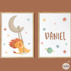 Pack of 2 personalized kids’ wall art pieces with name – Lion on the moon with swing for baby room