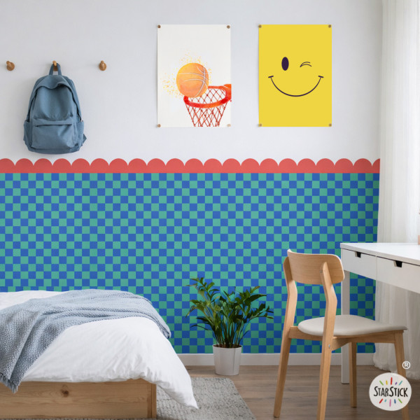 Paper adhesiu paret mitja alçada amb ones i quadres decoració moderna