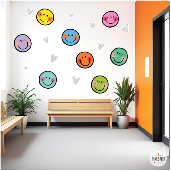 Sticker décoratif enfant avec visages souriants colorés