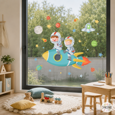 Vinil decoratiu per a vidres amb nens en coet – Decoració infantil personalitzada