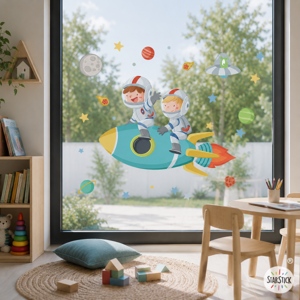 Vinil decoratiu per a vidres amb nens en coet – Decoració infantil personalitzada