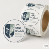 Etiquetes personalitzades amb el logotip del centre educatiu