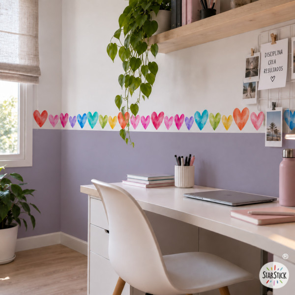 Sanefa decorativa amb cors de colors | Decoració d’habitacions de nena