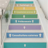 Stickers personnalisés pour escaliers avec signalétique | Personnalisez textes et couleurs